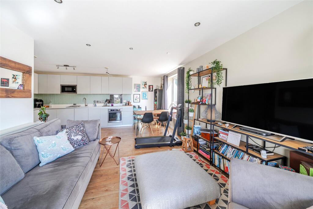 Headingley Drive, Beckenham photo 2