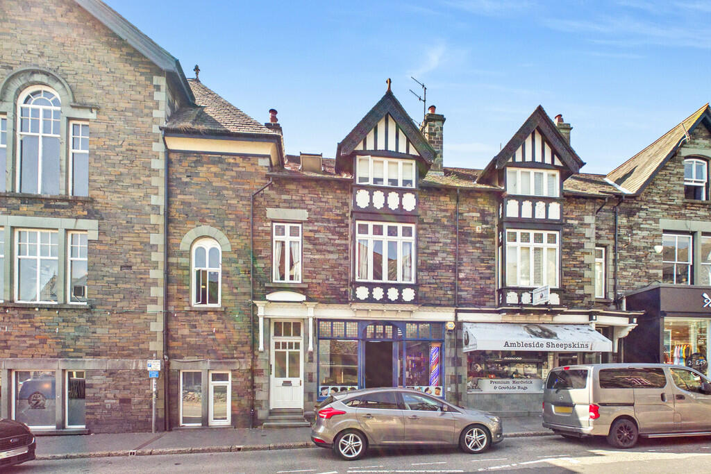 Main image of property: Flossie's Den, Flat 3 Rohan House, Compston Road, LA22 9DR