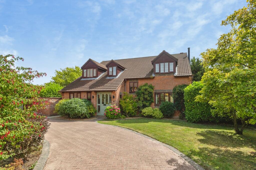 Main image of property: Hemingford Gardens, Yarm, TS15