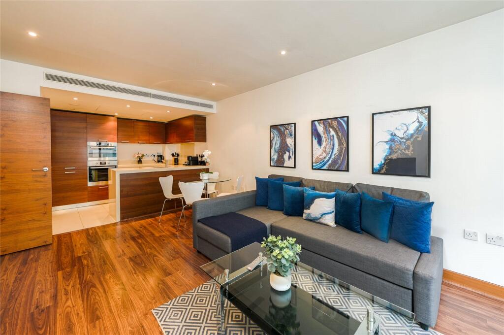 Apartment in London - View 3
