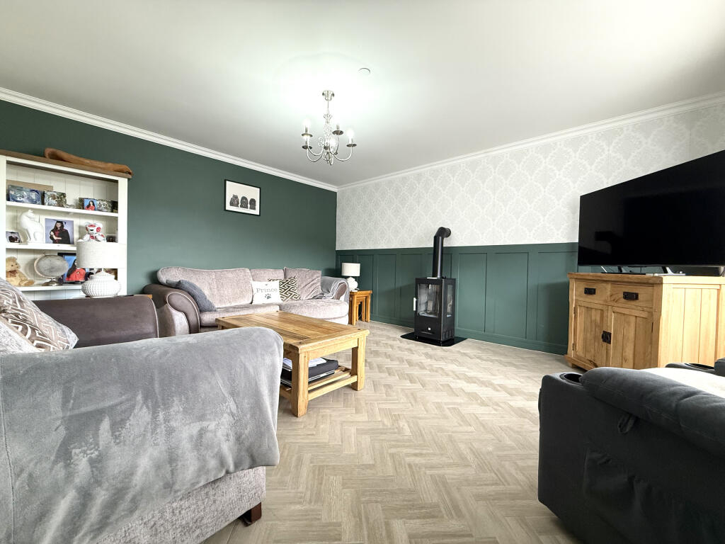 House in Aberdare, Cwm Heulwen Development, Aberaman North - View 2