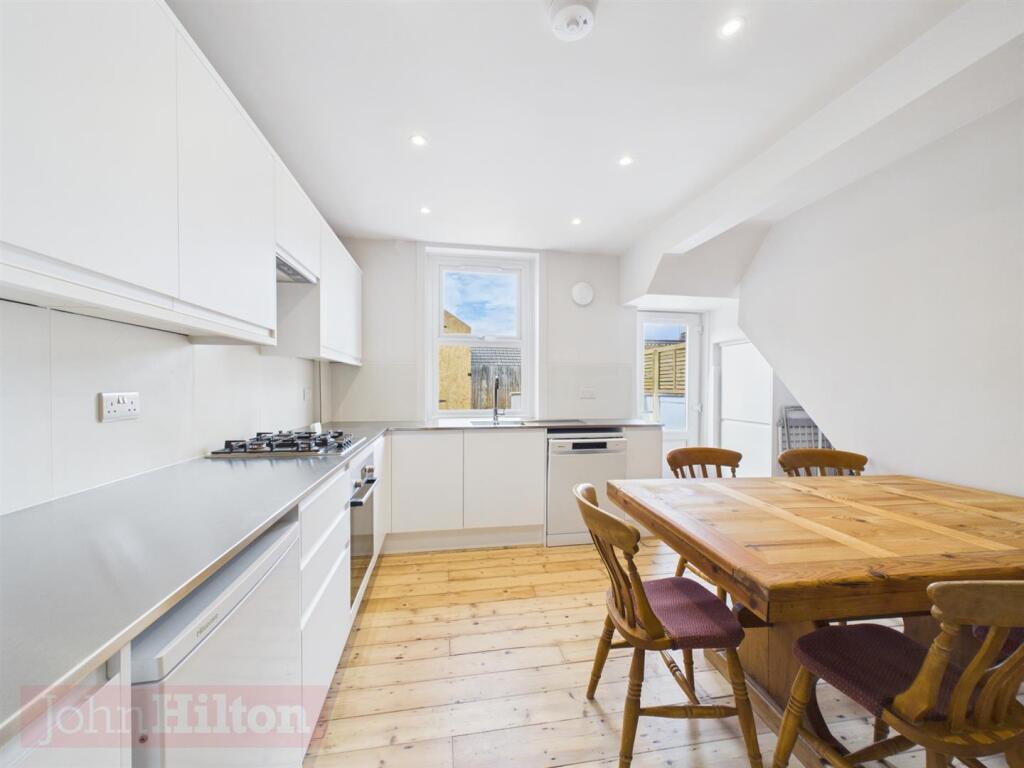 House in Brighton, Round Hill - View 2