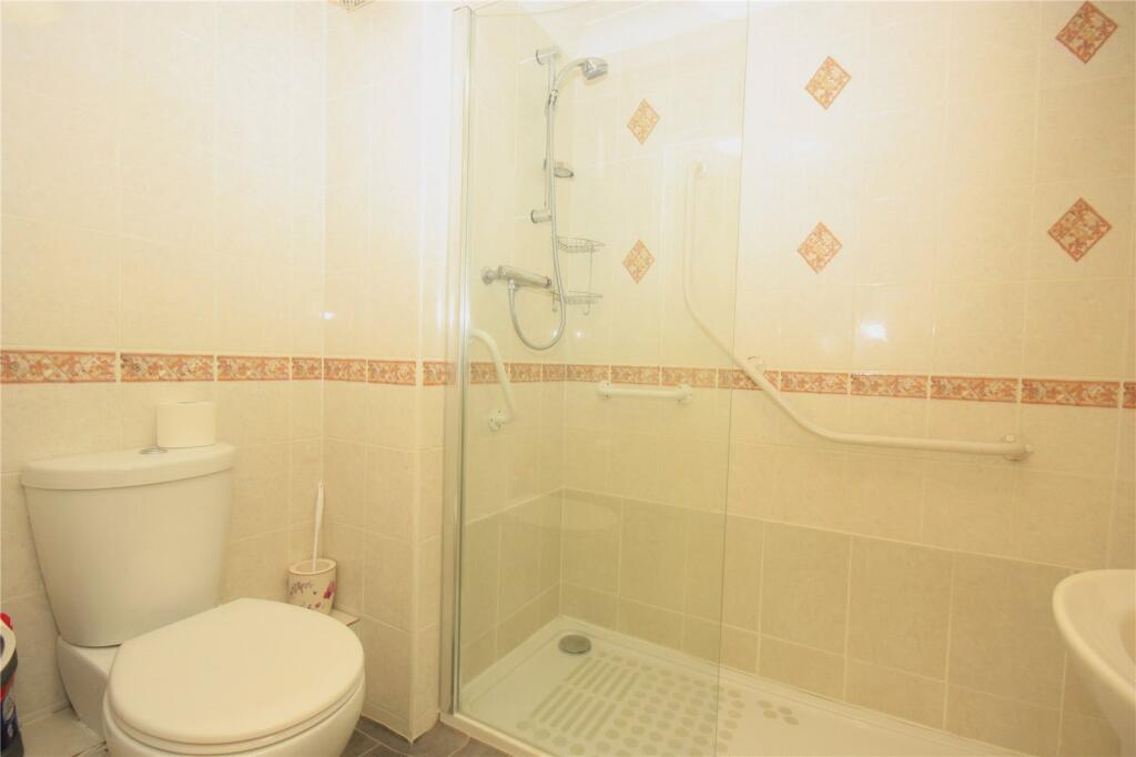 Springwell, Havant, Hampshire, PO9 - More