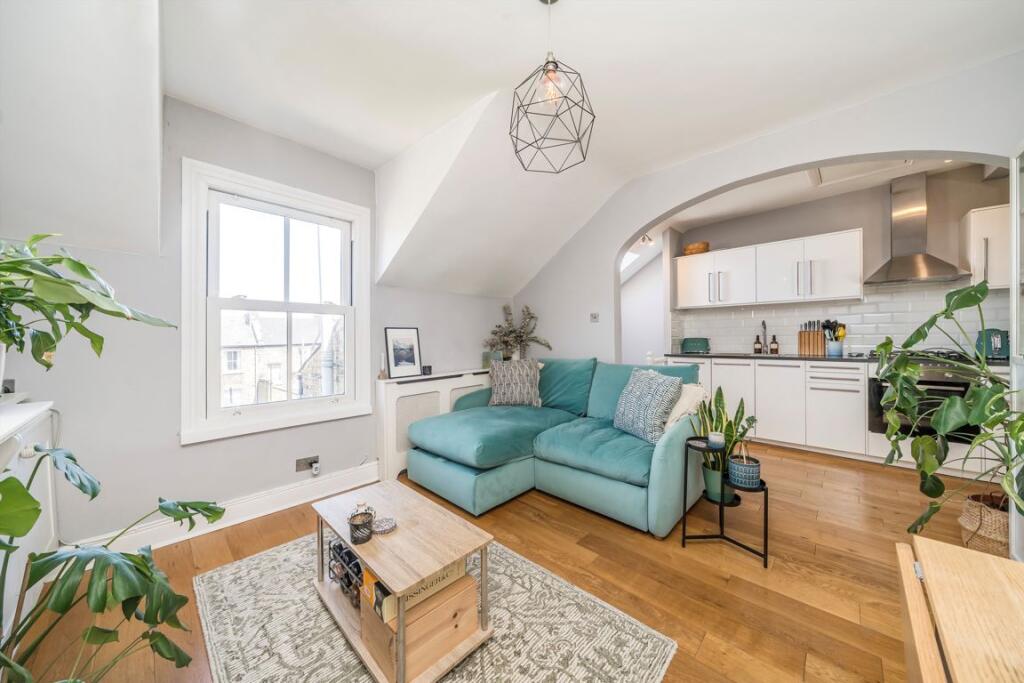 Apartment in London - View 3