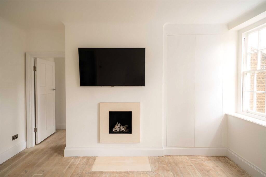 Main image of property: Tryon House, 17 Mallord Street, Chelsea, SW3