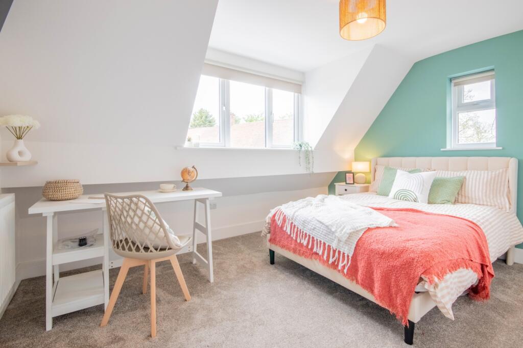 Main image of property: Room 6 100 Woodside Road, Beeston, Nottingham