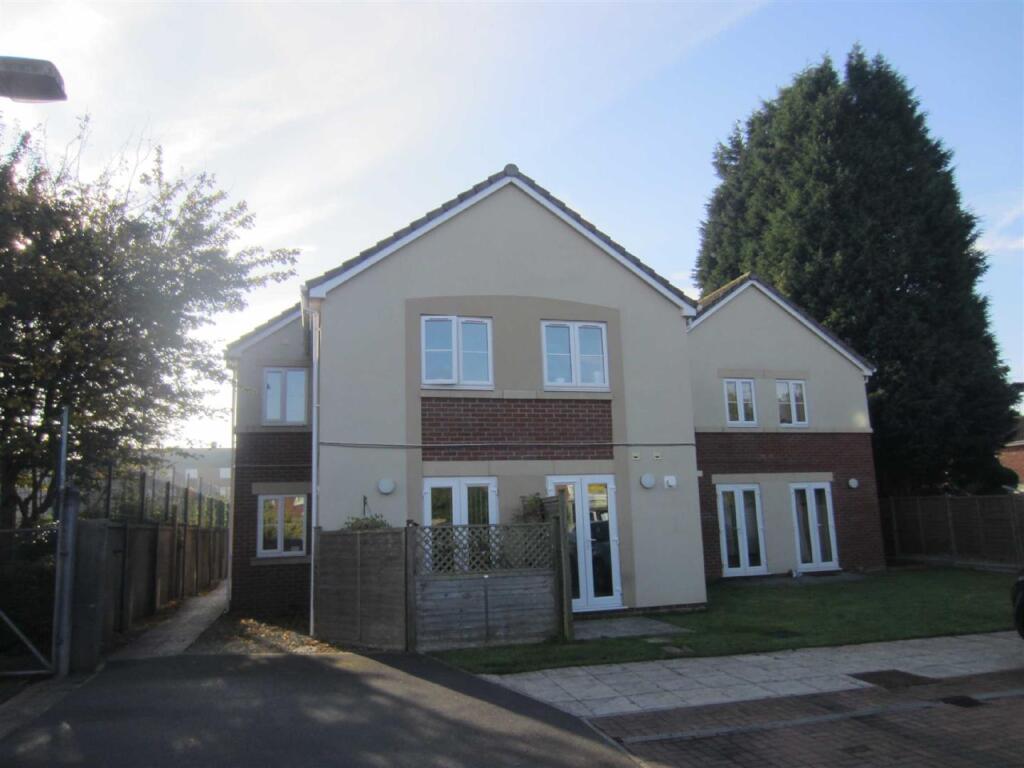 Main image of property: Machin Rise, Machin Gardens, Henbury