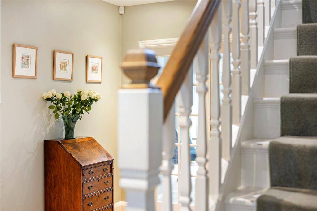 House in Harpenden, Batford - View 3