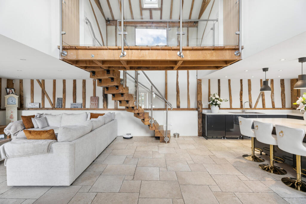 House in Harlington, Central Bedfordshire - View 5