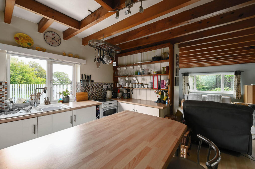 House in Tonbridge - View 4