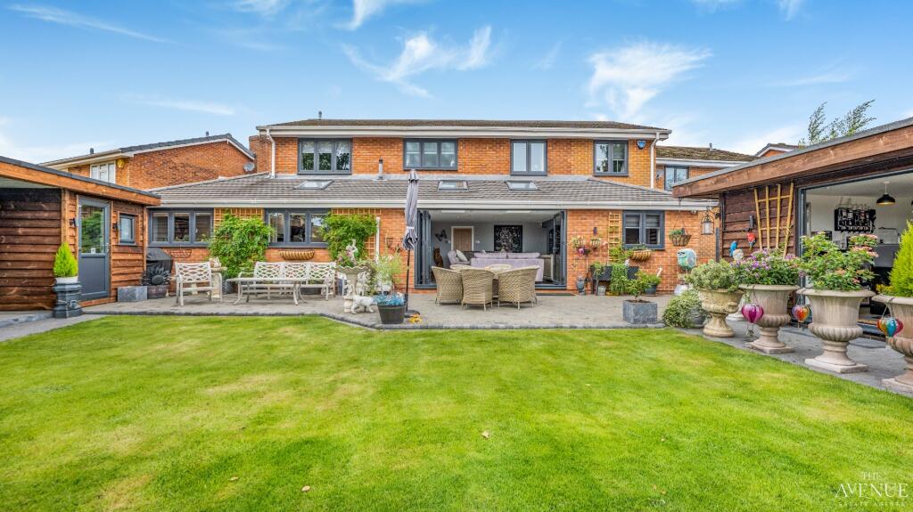 House in Lichfield, Fazeley - View 5