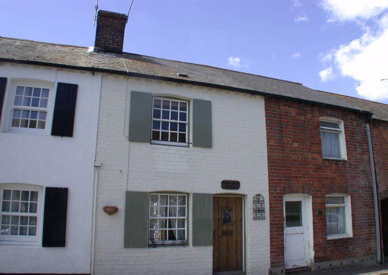 Main image of property: Steyning