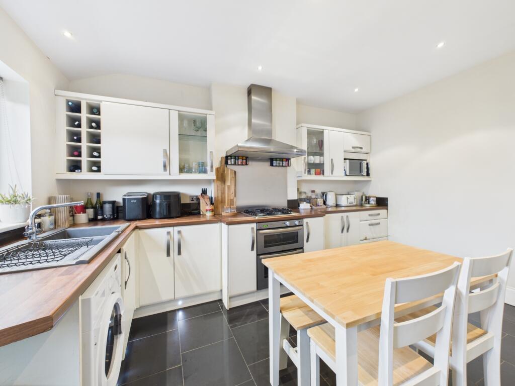 Common Lane, East Ardsley, Wakefield, West Yorkshire, WF3 photo 4