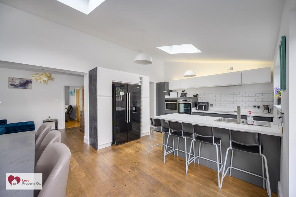 House in Solihull, West Midlands - More