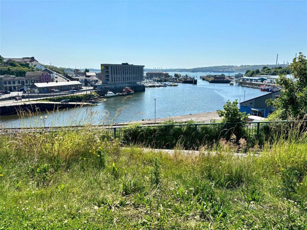 Main image of property: Gwili Road, Hakin, Milford Haven, Sir Benfro, SA73