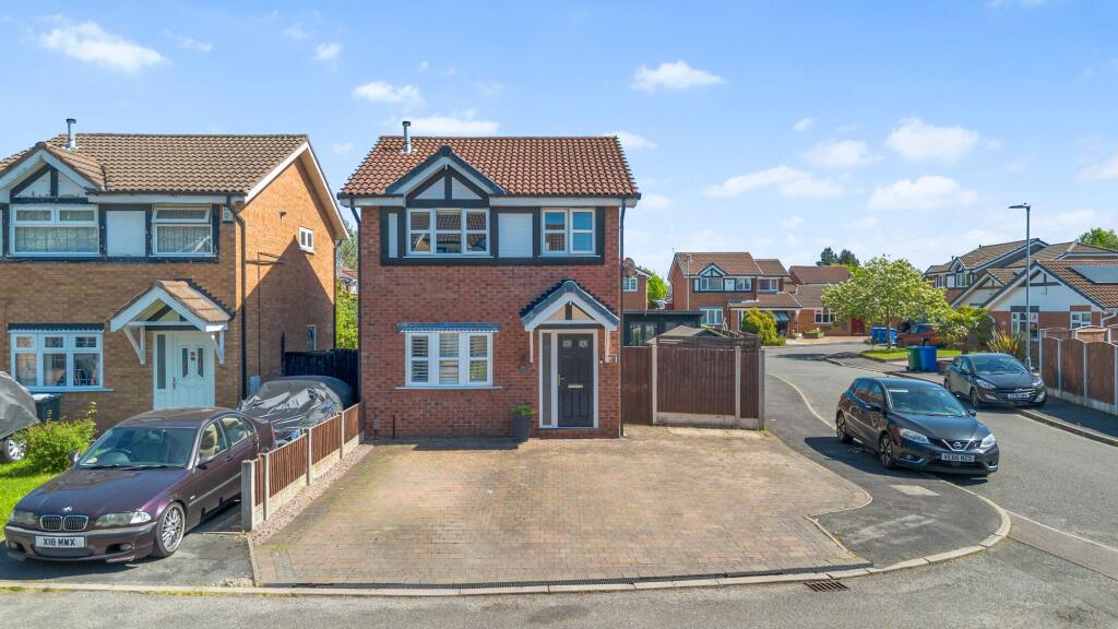 Main image of property: Aviemore Drive, Fearnhead, WA2