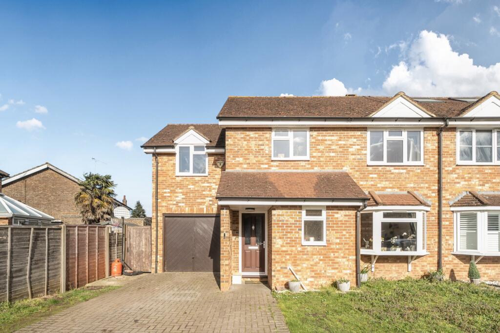 Main image of property: Aragon Walk, Byfleet, Surrey, KT14
