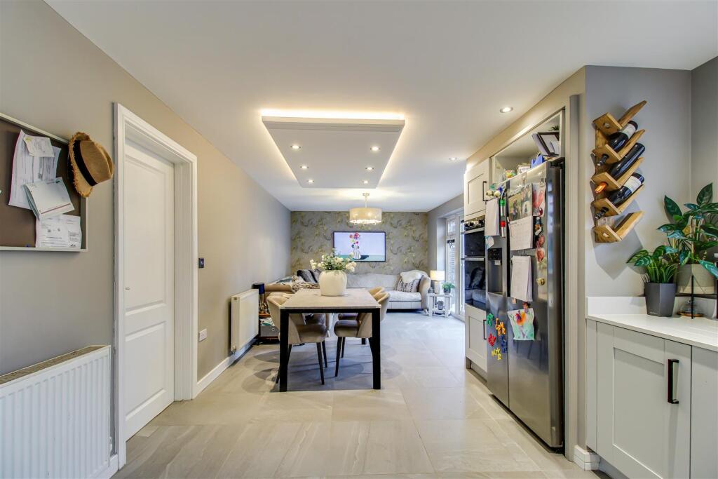 House in Wakefield - View 2