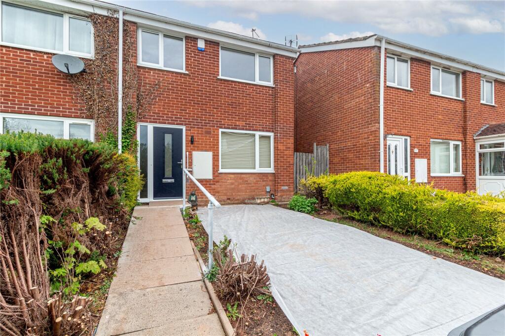Main image of property: Gaydon Close, Redditch, Worcestershire, B98