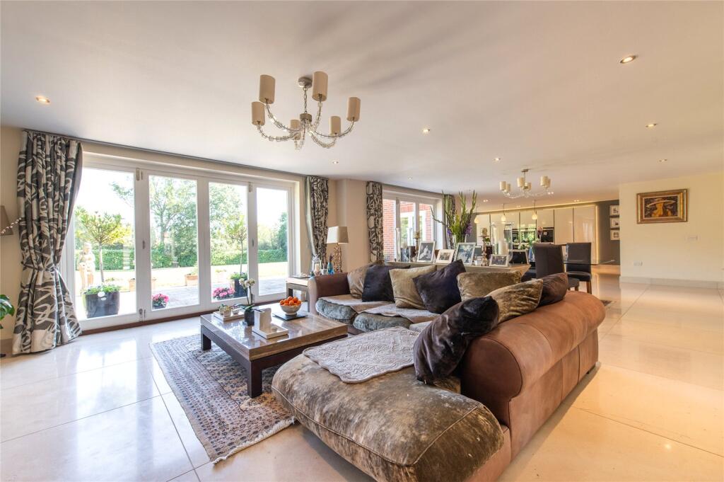 Coldharbour Lane, Hildenborough, Tonbridge, Kent, TN11 photo 2