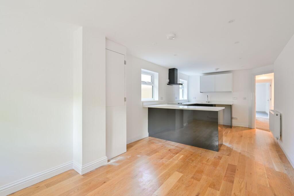 Apartment in London - View 4