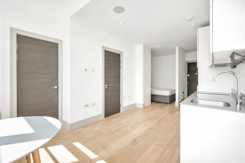 Apartment in London - View 4