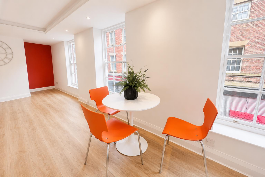 Apartment in Newcastle upon Tyne - View 5