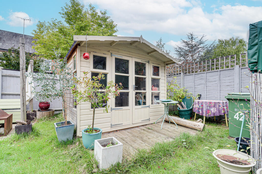 Additional image 28 of Beningfield Drive, London Colney, AL2