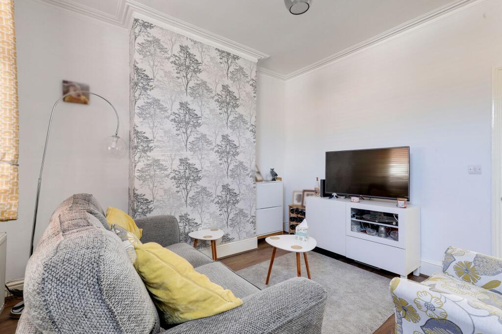 House in Nottingham, Old Basford - View 3