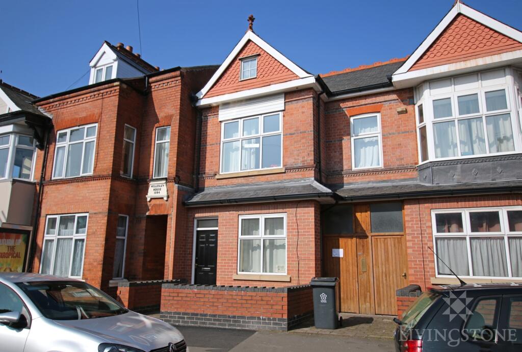 Main image of property: Clarendon Park Road, LE2 3AN