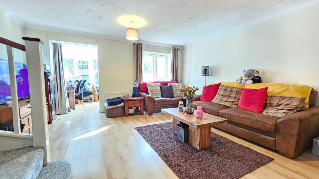 Foxglove Way, Thatcham, RG18 4DH photo 3