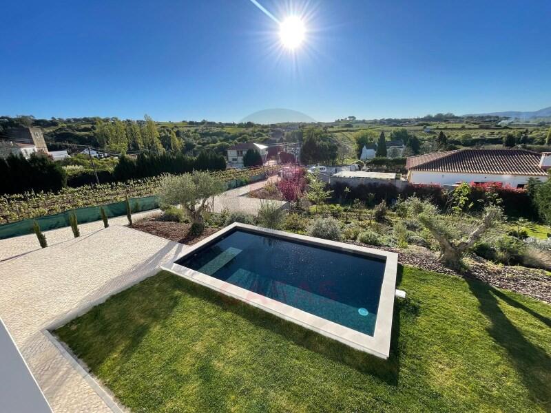 Main image of property: Leiria, Bombarral