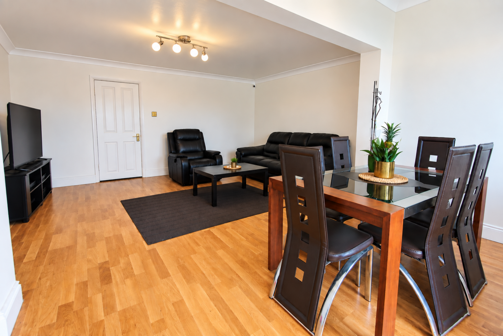 House in Romford - View 2