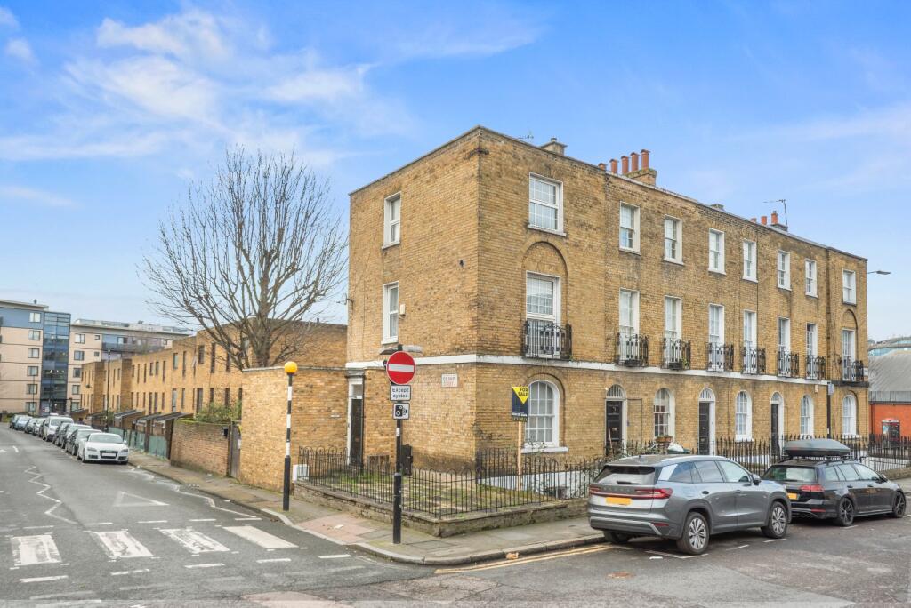 2 bedroom end of terrace house for rent