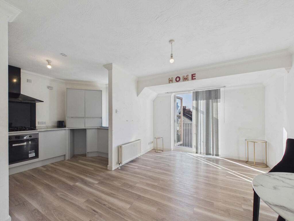 Main image of property: Victoria Avenue, Southend-on-sea, SS2