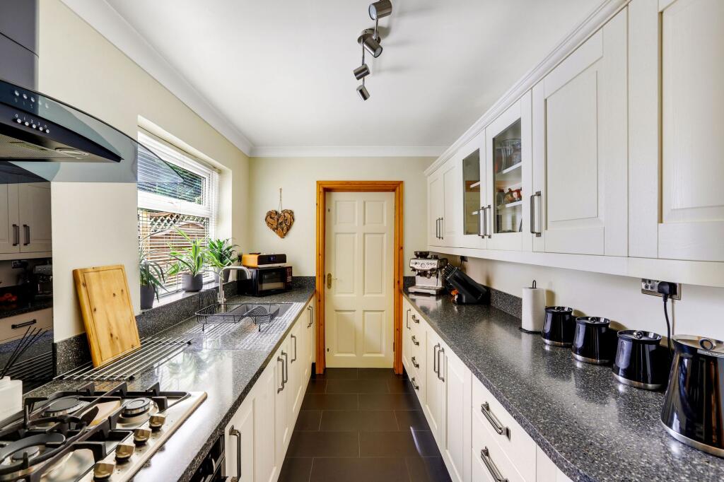 House in Nottingham, Woodthorpe - View 5