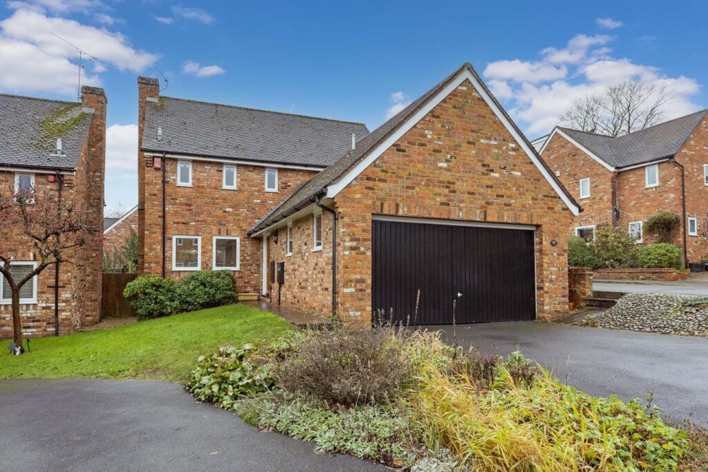 Main image of property: Woodcote Road, Maidenhead, SL6