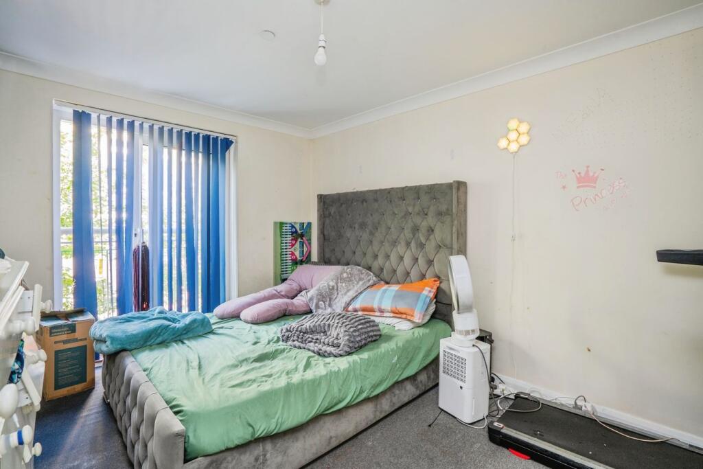 Apartment in Portsmouth - More