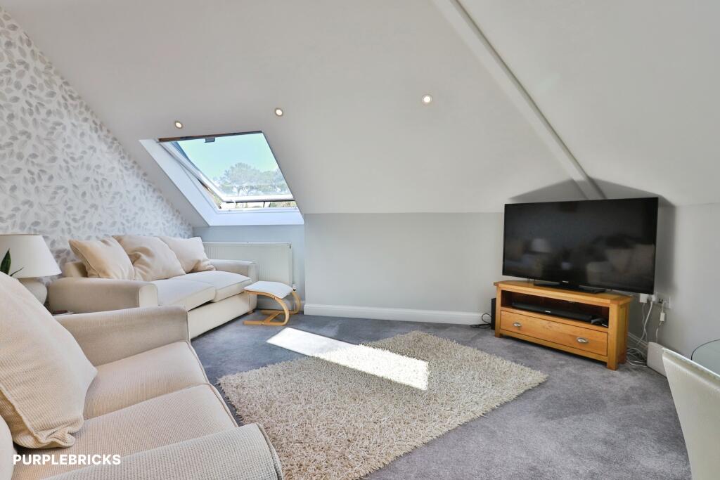 6 Wetherby Close, Broadstone, BH18 photo 5