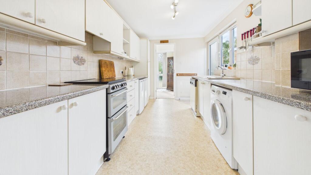 House in Peterborough, Bretton - View 5