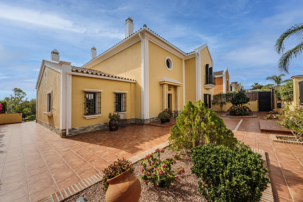 Main image of property: Andalucia, Malaga, Guadalmina Alta
