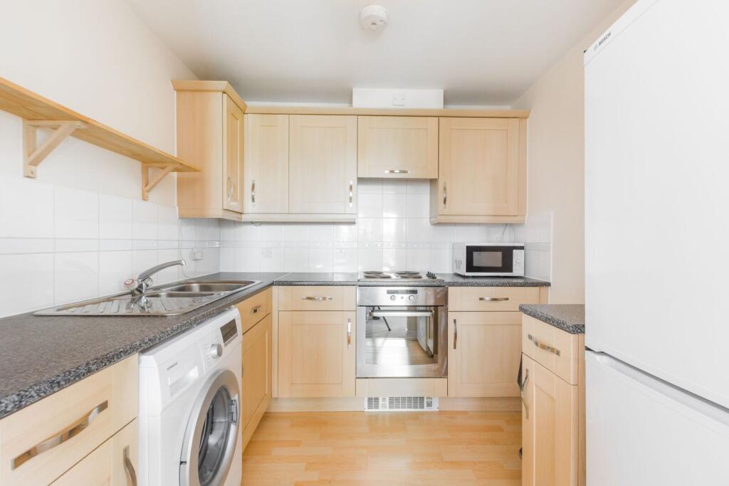 Main image of property: Cline Road, Bounds Green, London, N11