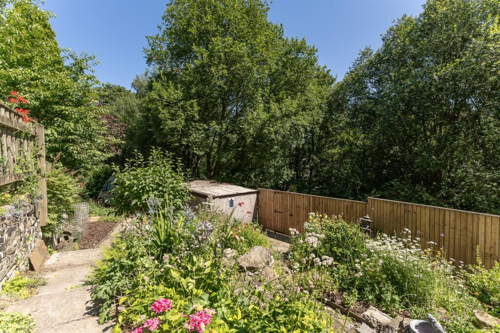 Varley Road, Slaithwaite HD7 photo 4