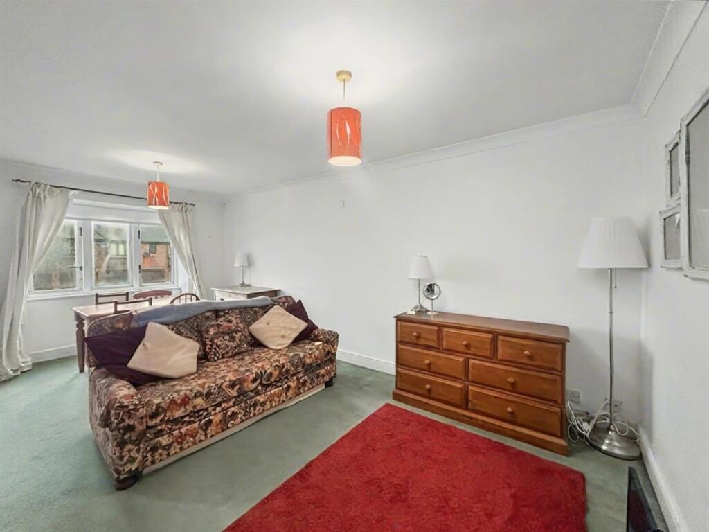Granville Road, St. Albans – pohled 4