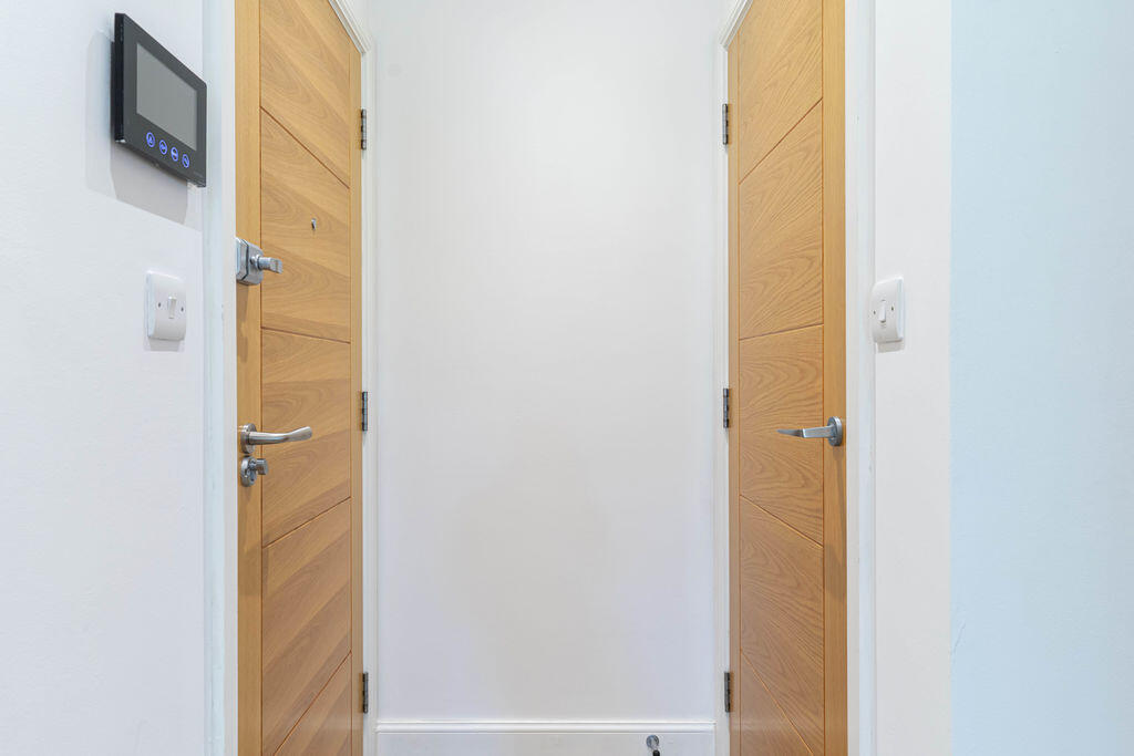 Apartment in London, Waddon - View 2
