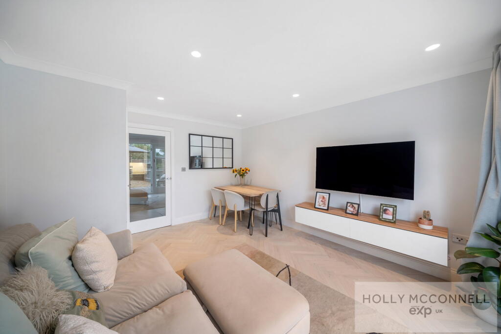 House in Bromley - View 4
