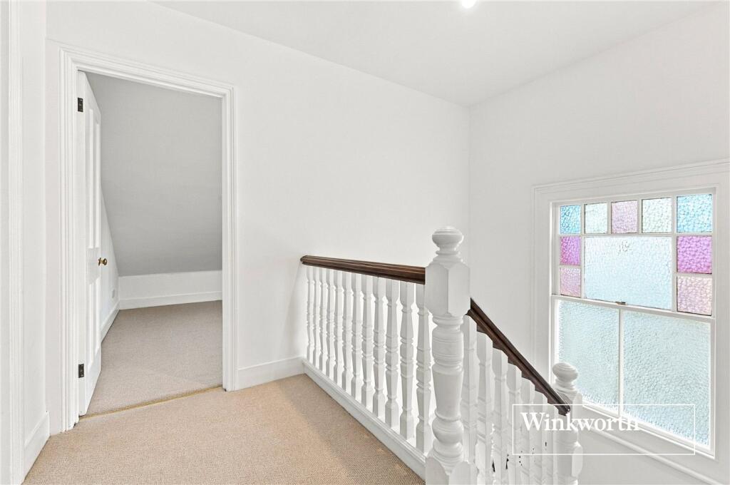 Apartment in London - View 3