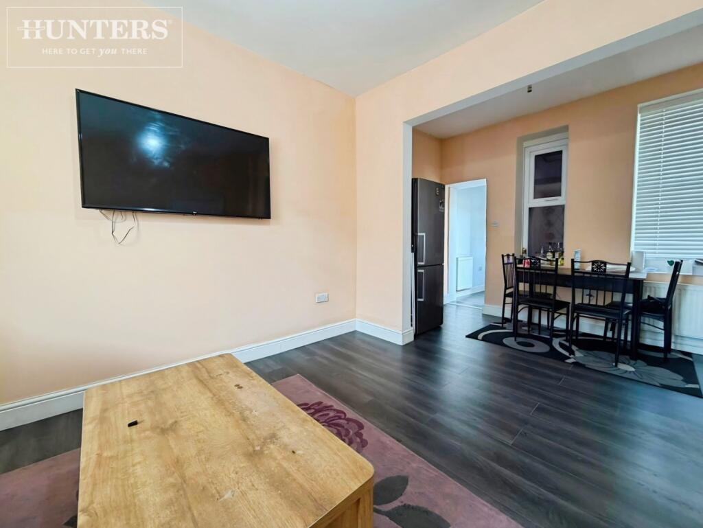 House in Calderdale, Pellon - View 2