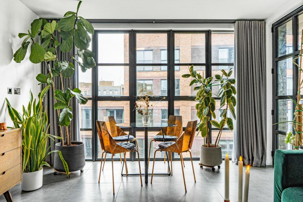 Apartment in London - View 3