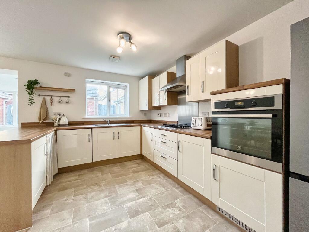 Cae Morfa, Neath, SA10 photo 2